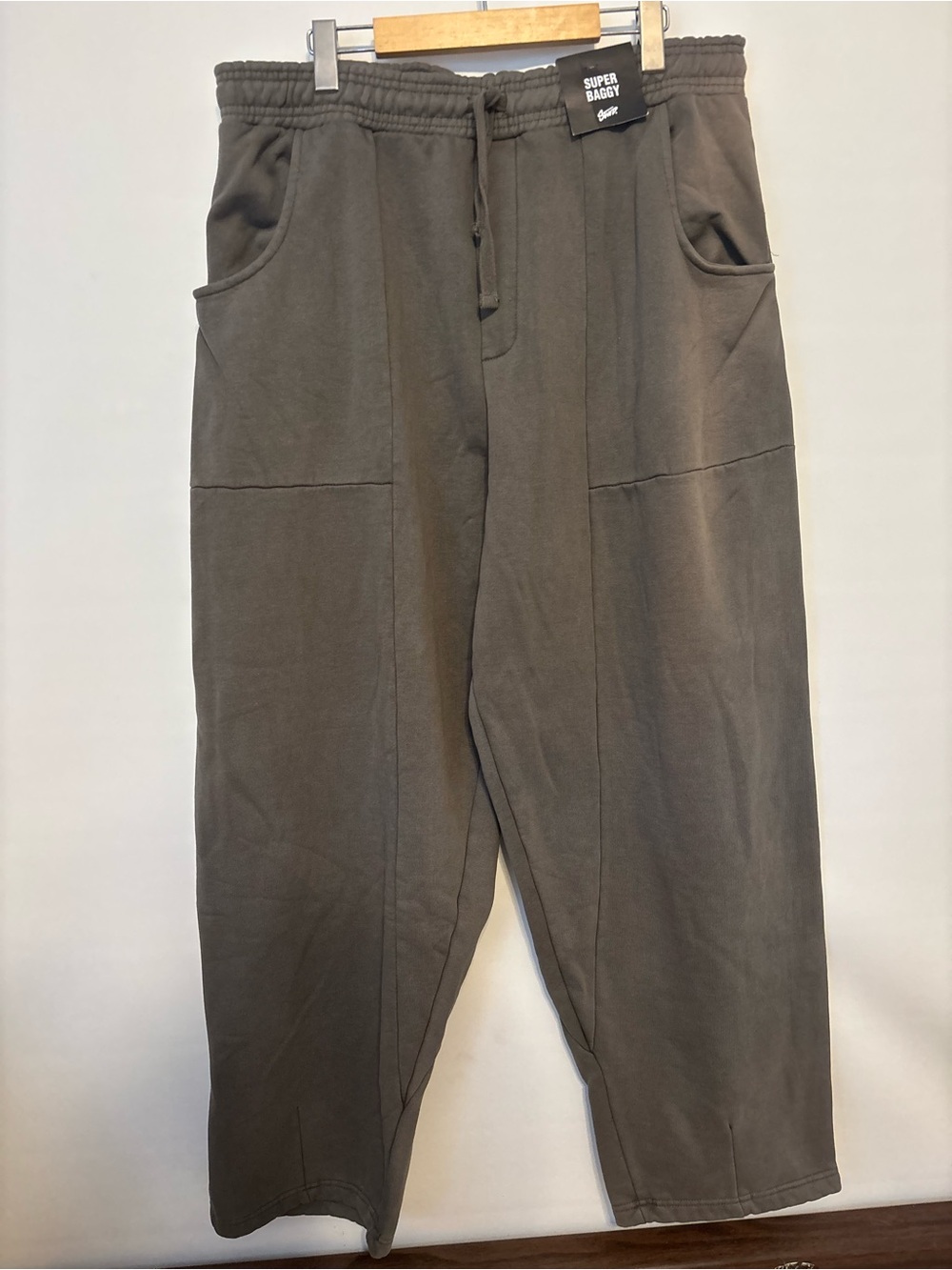 Pull&Bear Men's Baggy Joggers in  washed brown